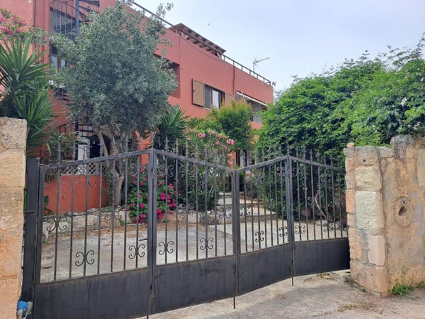 Villa in Kokkinon Khorion - view 1