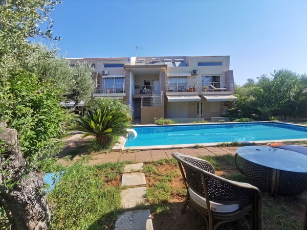 Apartment in Tavronitis - view 1