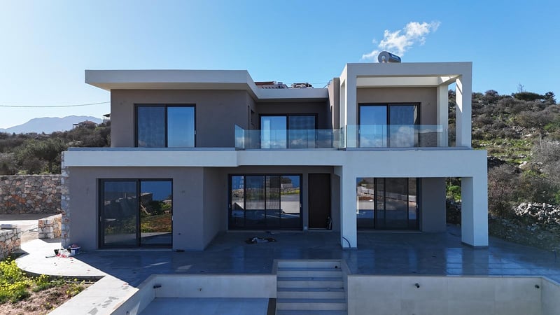 Villa in Kefalas - view 1