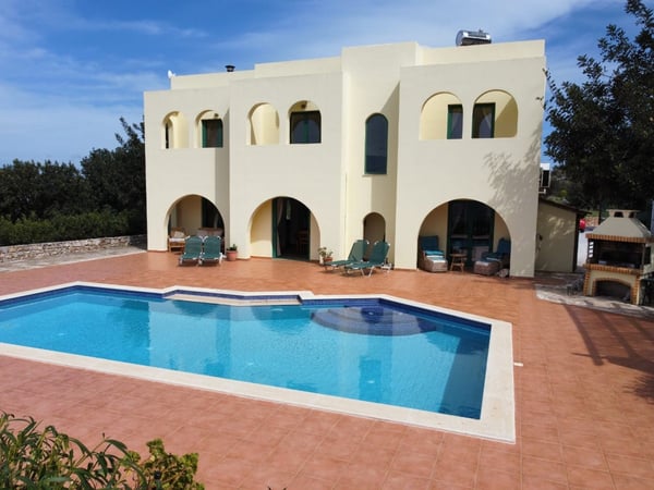 Villa in Kambia - view 1