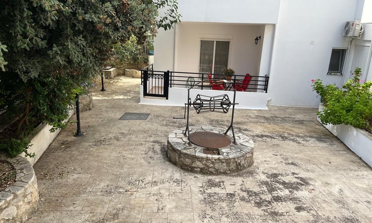 Apartment in Georgioupoli - view 1