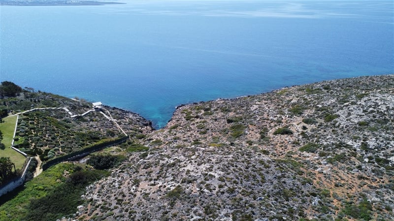 Land in Chorafakia - view 1