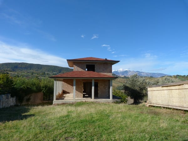 Villa in Atessa - view 1
