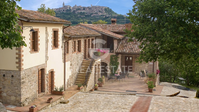 House in Todi - view 1