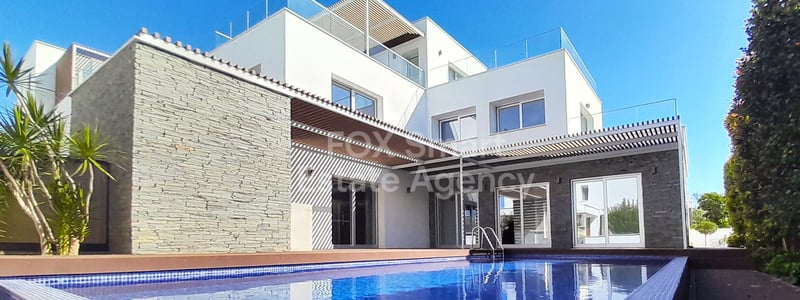 House in Kato Paphos - view 1