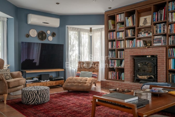 House in Agia Fylaxis - view 1