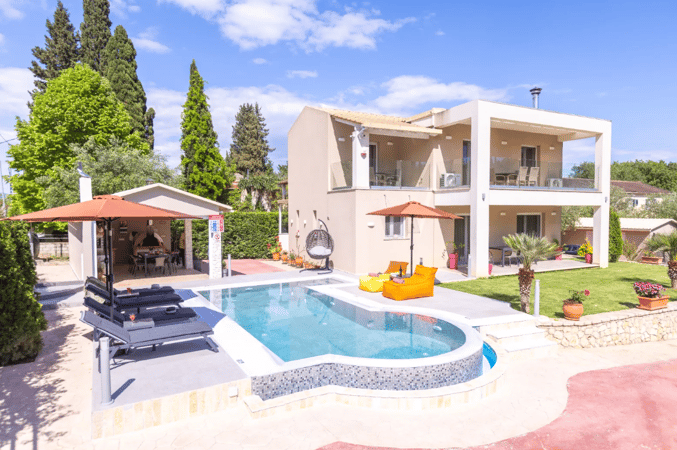 Villa in Kontokali - view 1