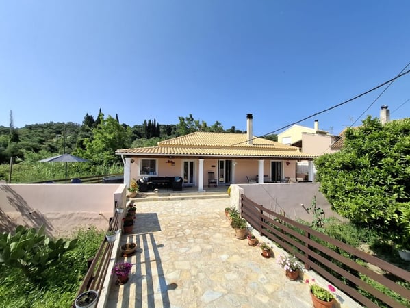 House in Astrakari - view 1