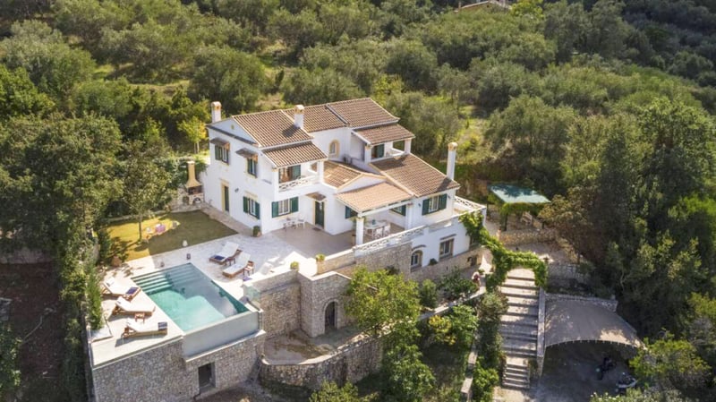 House in Pikoulatika - view 1