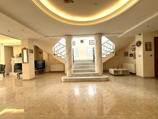 House in Ano Korakiana - view 1