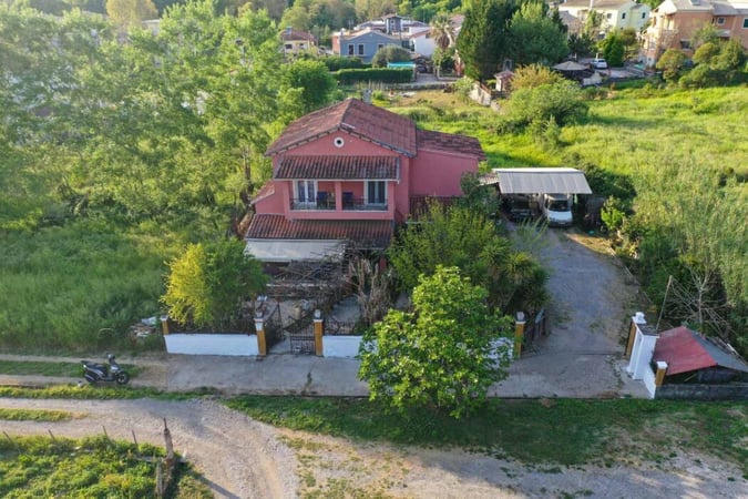 House in Kompitsion - view 1