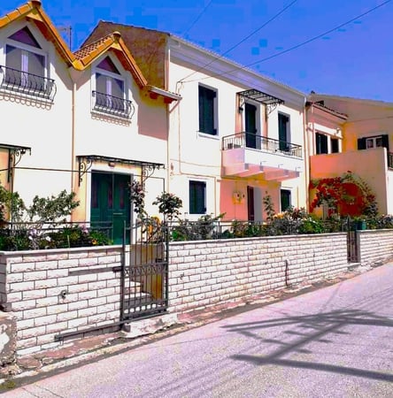 House in Lefkimmi - view 1