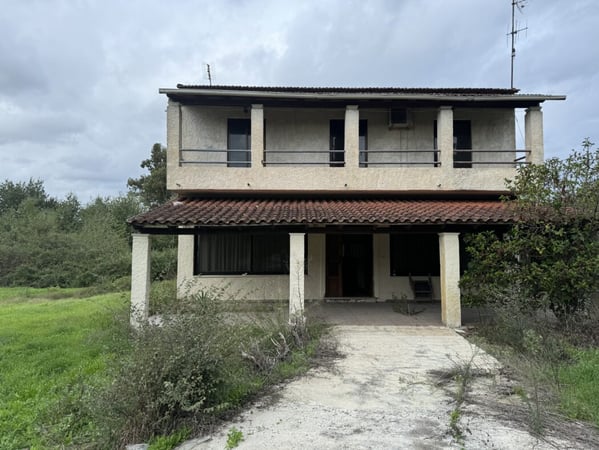 House in Kyra Chrysikou - view 1