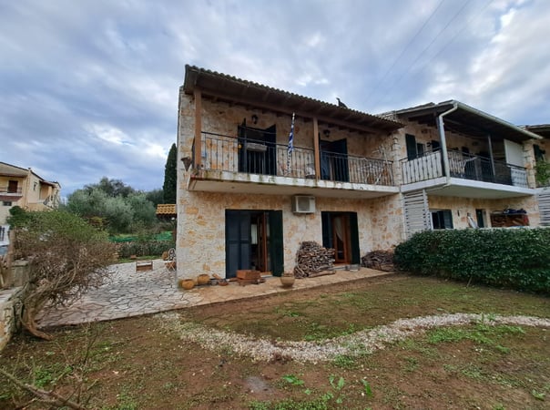 House in Analipsi - view 1