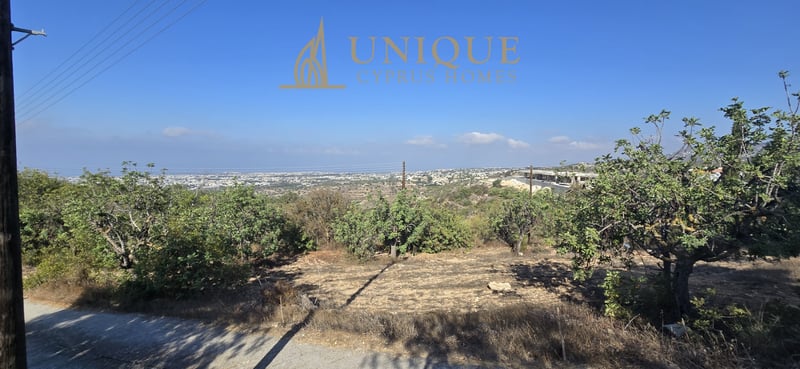 House in Armou - view 1