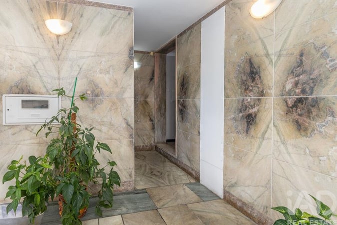 Apartment in Almada - view 1