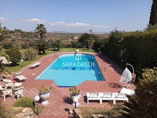 House in L-Gharb - view 1