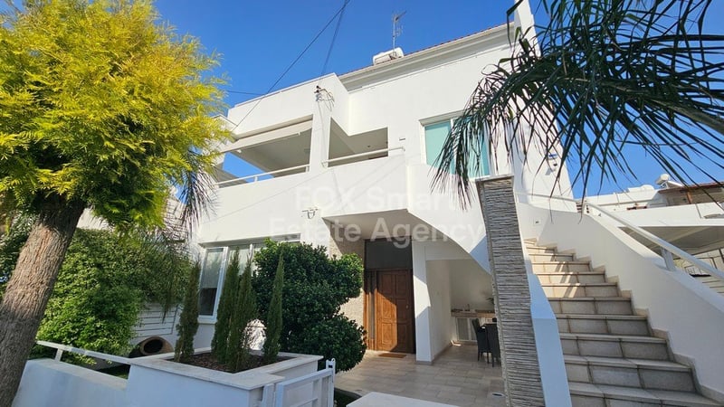 House in Strovolos - view 1