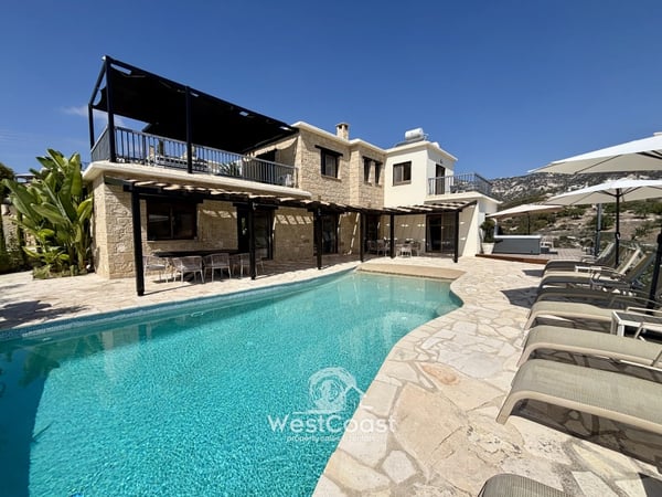 House in Pegeia - view 1