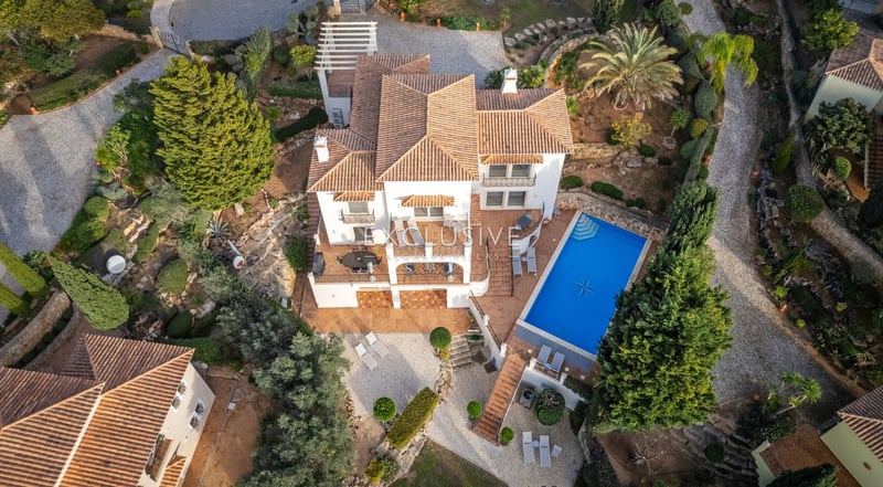 Villa in Carvoeiro - view 1