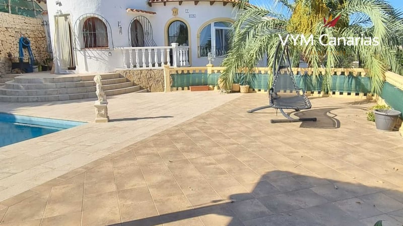 Villa in Canor - view 1