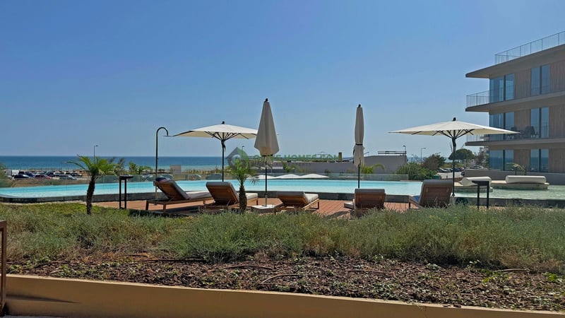 Apartment in Quarteira - view 1