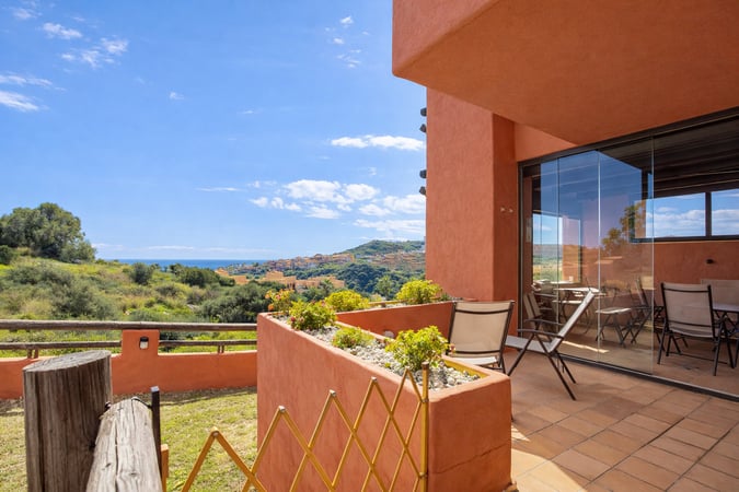 Apartment in San Luis de Sabinillas - view 1