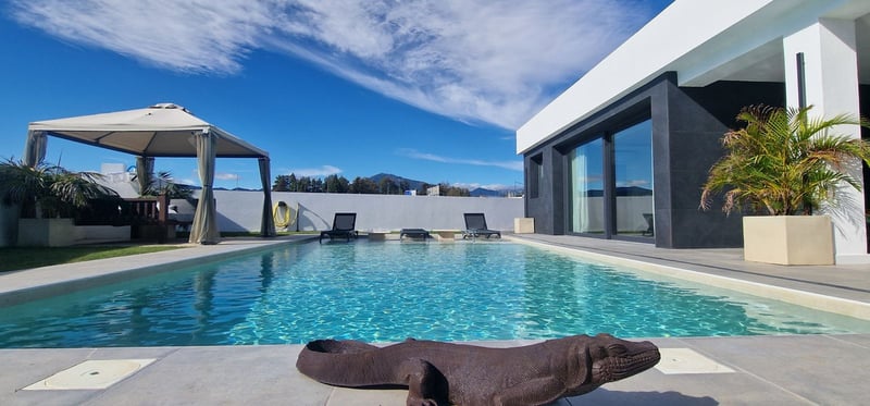 House in San Pedro de Alcantara - view 1