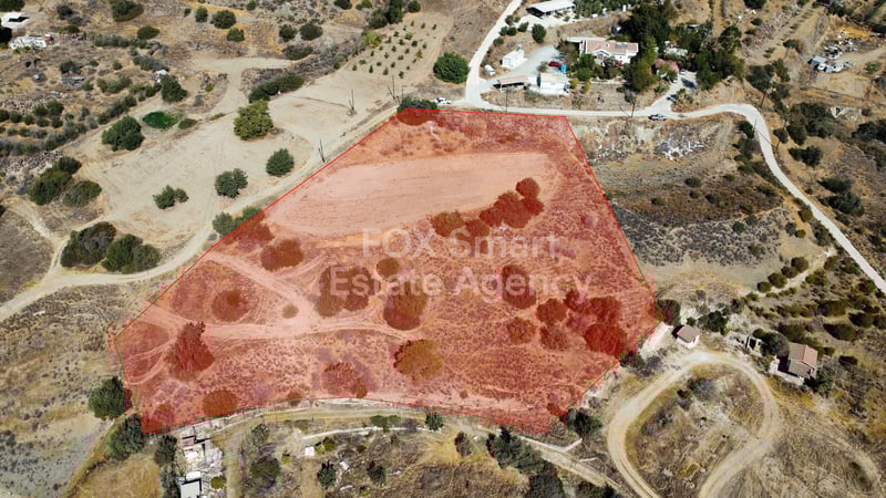 Land in Pyrgos - view 1