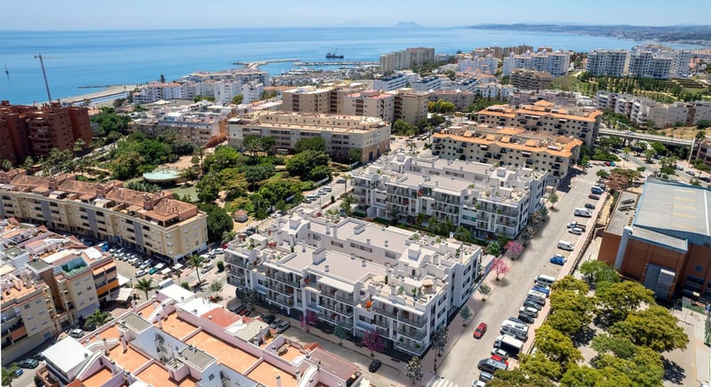 Apartment in Estepona - view 1