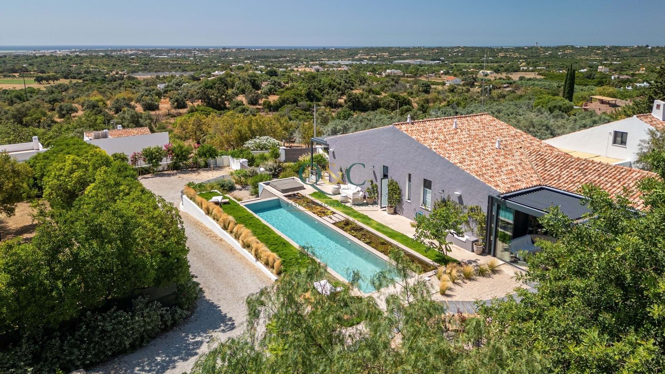 Villa in Moncarapacho - Image 2