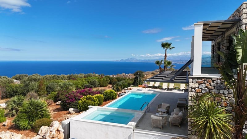 Villa in Kefalas - view 1