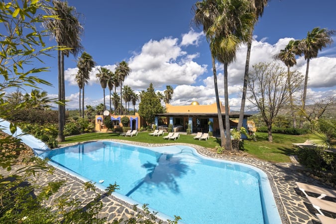 Villa in Alhaurin el Grande - view 1