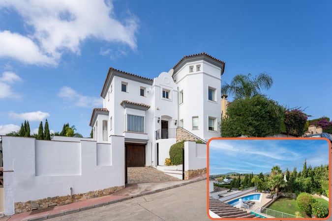 Villa in Coin - view 1