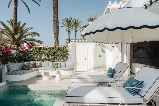 Villa in Nueva Andalucia - view 1