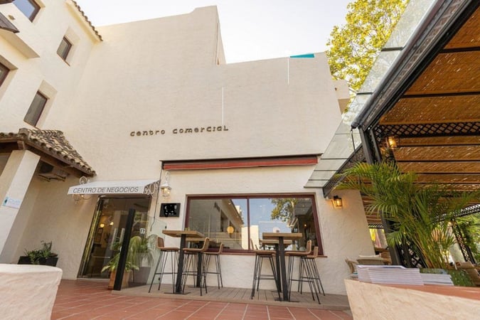 Apartment in Nueva Andalucia - view 1