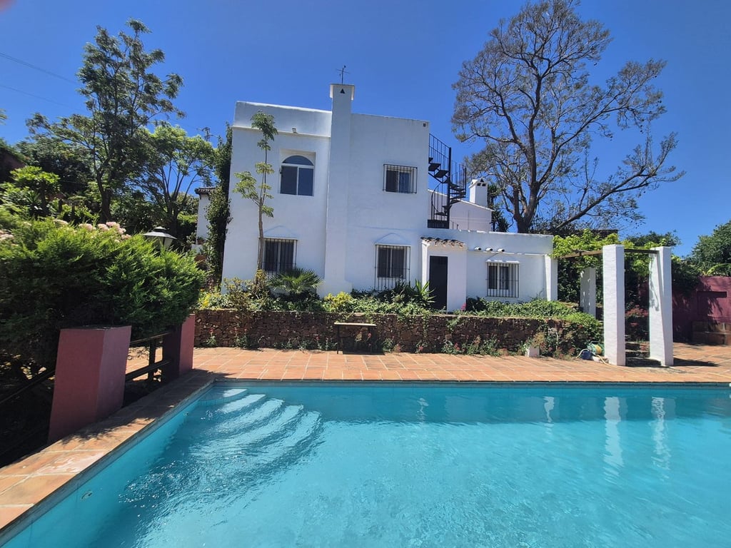 Villa in Alhaurin el Grande - Image 2