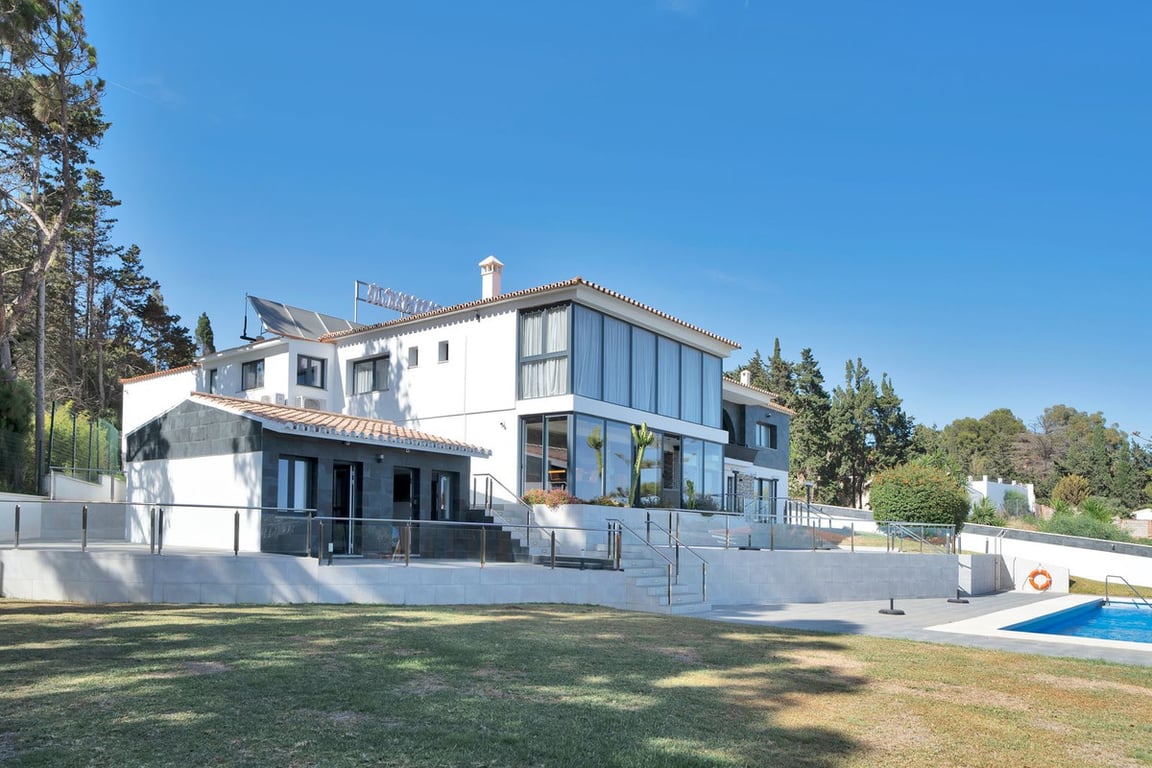 Villa in El Chaparral - Image 2