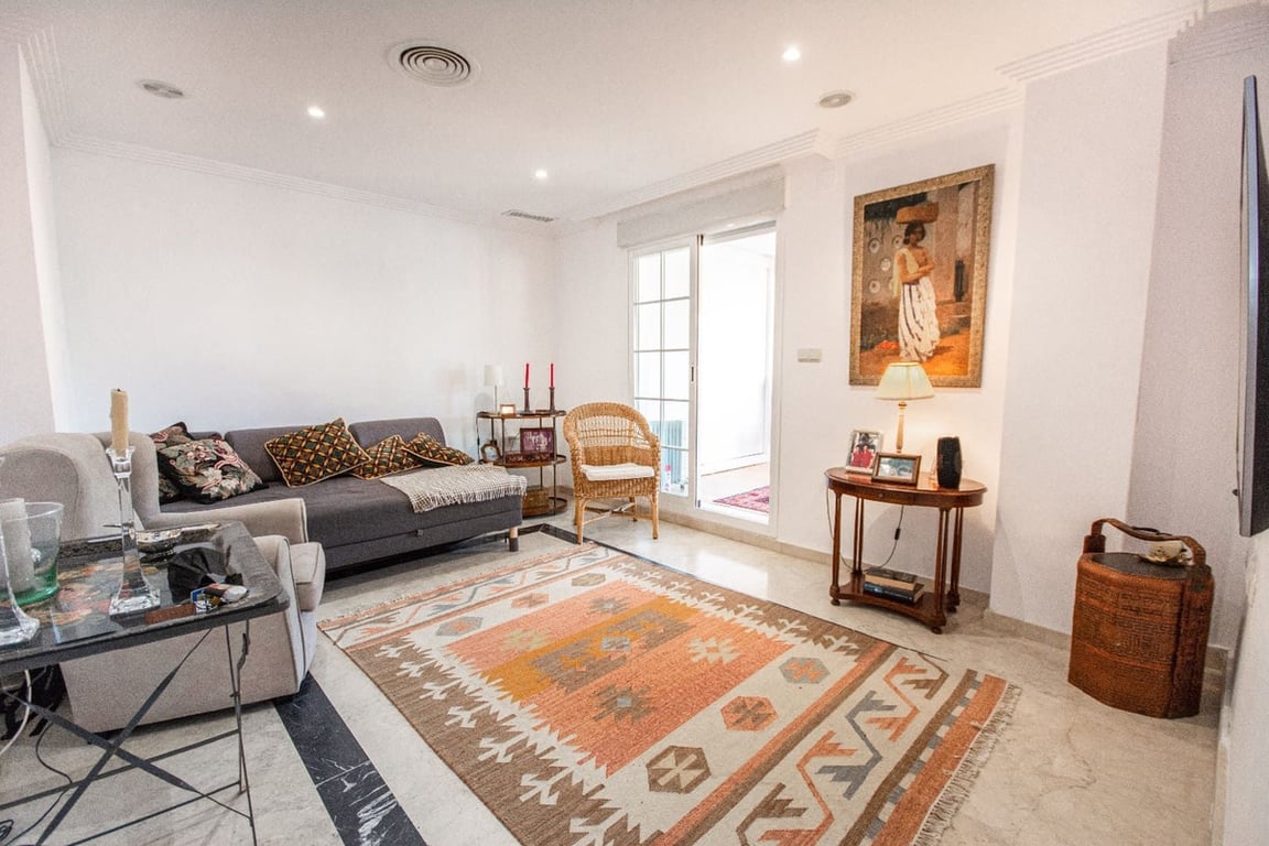 Apartment in Marbella - Image 3