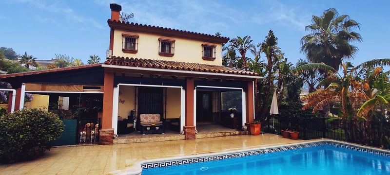 Villa in Alhaurin el Grande - view 1