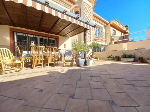 Villa in San Pedro de Alcantara - view 1