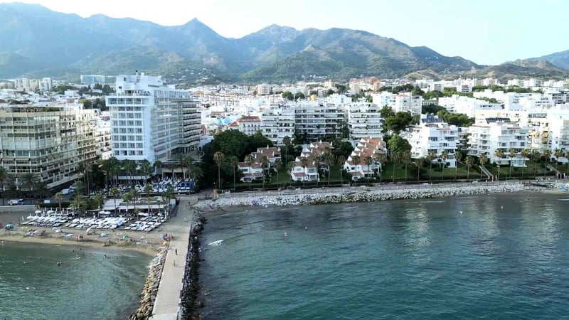 Apartment in Marbella - view 1