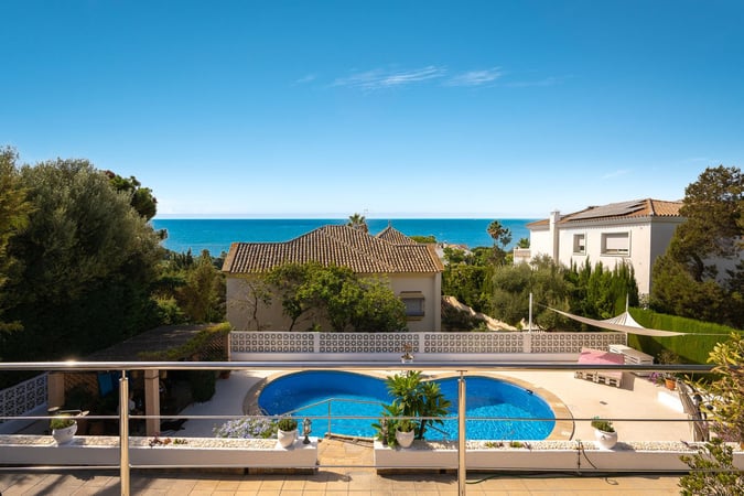 Villa in Artola - view 1