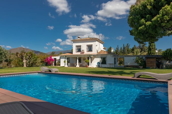 Villa in Malaga - view 1