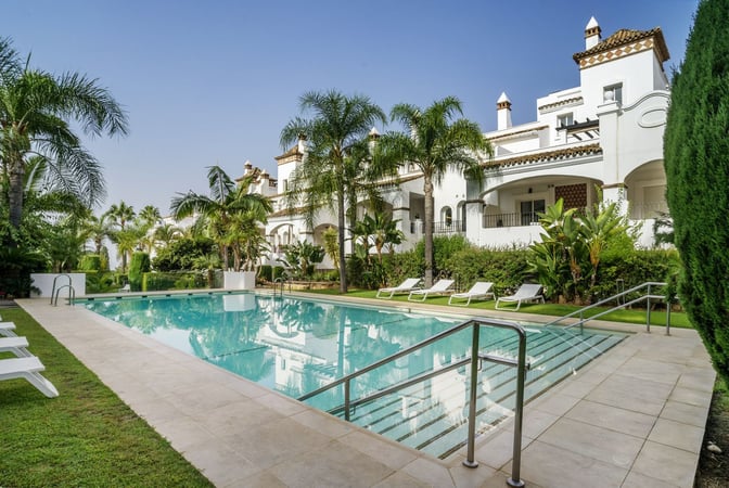 Apartment in Marbella - view 1