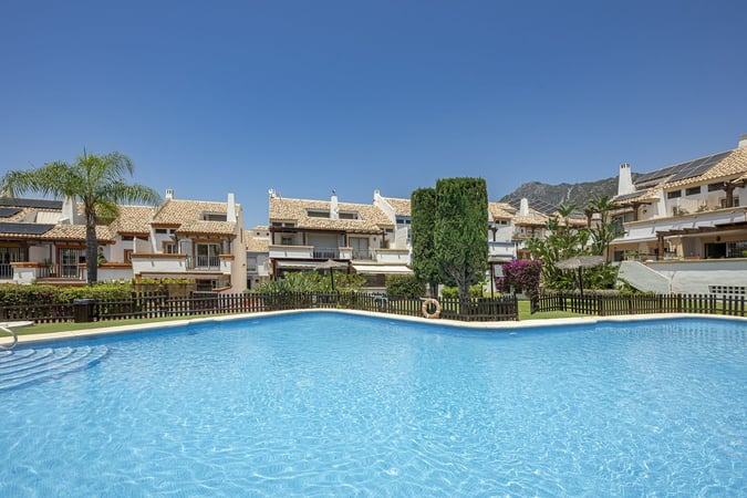 House in Marbella - view 1