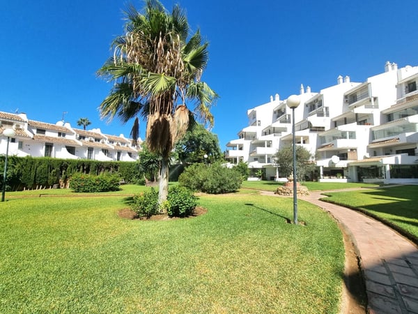 Apartment in Sitio de Calahonda - view 1