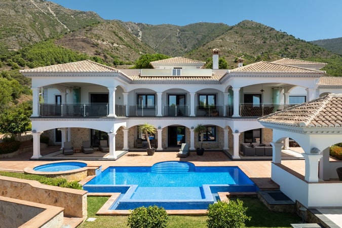 Villa in Mijas Costa - view 1