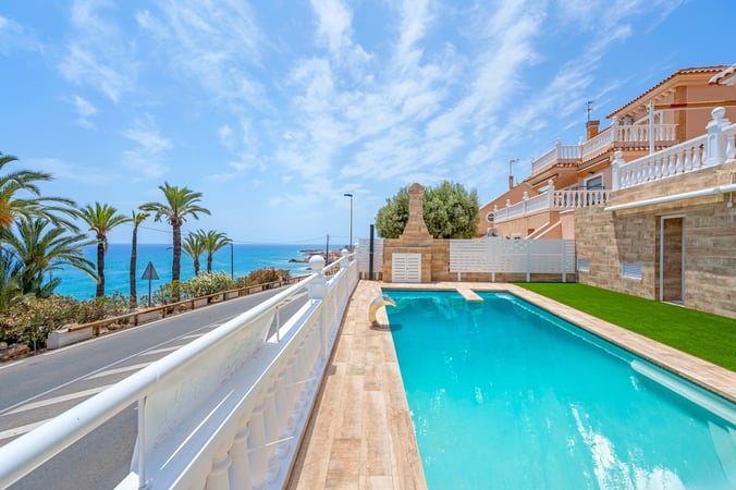 Villa in Torrevieja - view 1