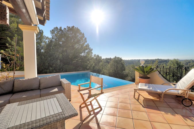 Villa in ses Illetas - view 1